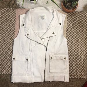 white denim moro vest